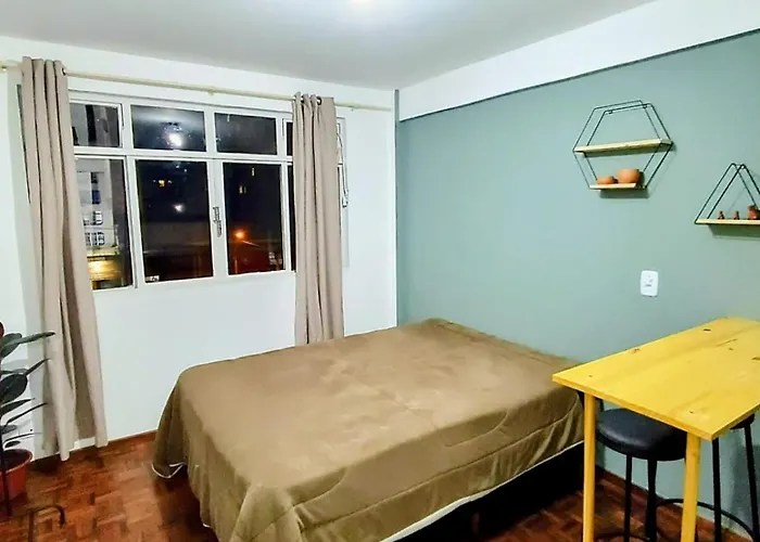 Estúdio no Centro de Curitiba